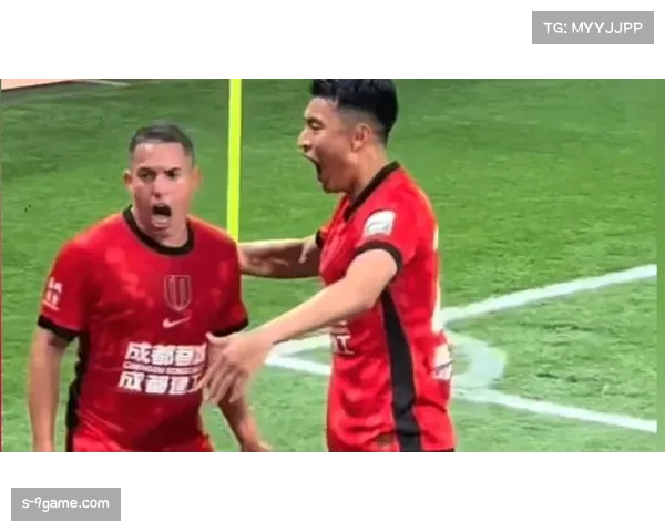 罗慕洛角球直接破门制胜 蓉城定位球战术由他主导